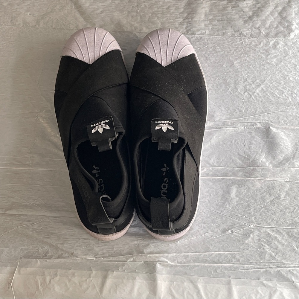 Adidas sneakers size 11 - Picture 2 of 5